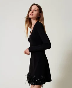 Abito Corto In Maglia Con Fiori E Piume