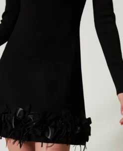 Abito Corto In Maglia Con Fiori E Piume