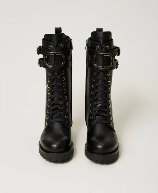 Anfibi Alti In Pelle Con Oval T
