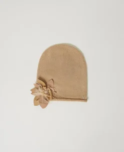 Berretto In Maglia Con Spilla A Fiore