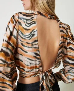Blusa Cropped In Raso Animalier