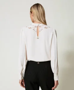 Blusa In Crêpe Con Ricamo Floreale