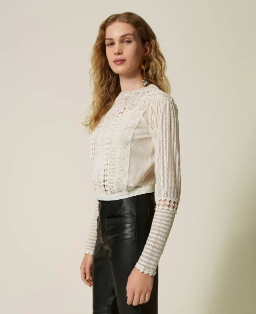 Blusa In Mussola Con Pizzo E Ricami