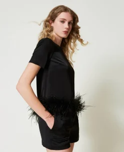 Blusa In Raso Con Piume