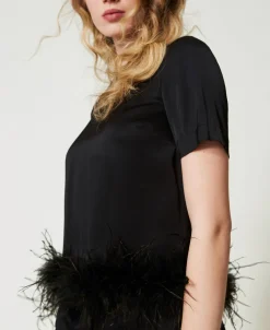Blusa In Raso Con Piume