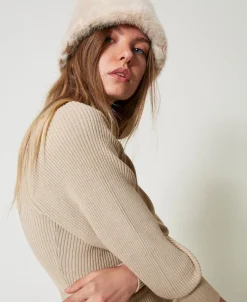 Cappello Bucket In Faux Fur Con Logo