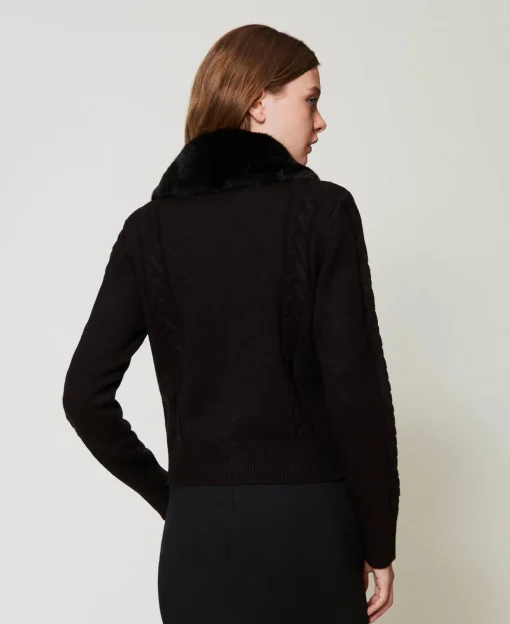 Cardigan Corto Con Collo In Faux Fur