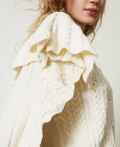 Cardigan In Misto Lana Con Volant