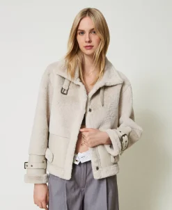 Giacca In Faux Fur Con Cinturini