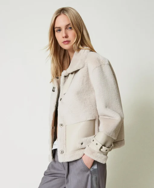 Giacca In Faux Fur Con Cinturini