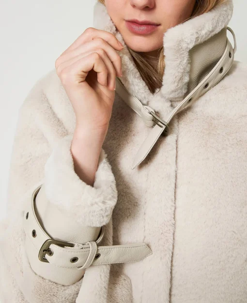 Giacca In Faux Fur Con Cinturini