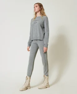 Joggers In Maglia Misto Lana Con Logo Ricamato