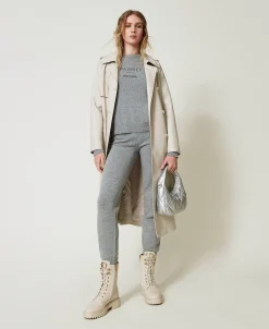 Joggers In Maglia Misto Lana Con Logo Ricamato