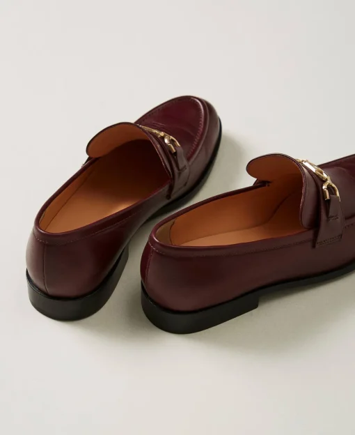 Mocassini In Pelle Con Morsetto Oval T
