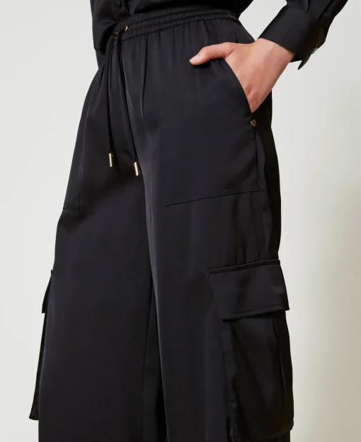 Pantaloni Cargo In Raso
