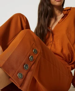 Pantaloni Cropped Con Bottoni