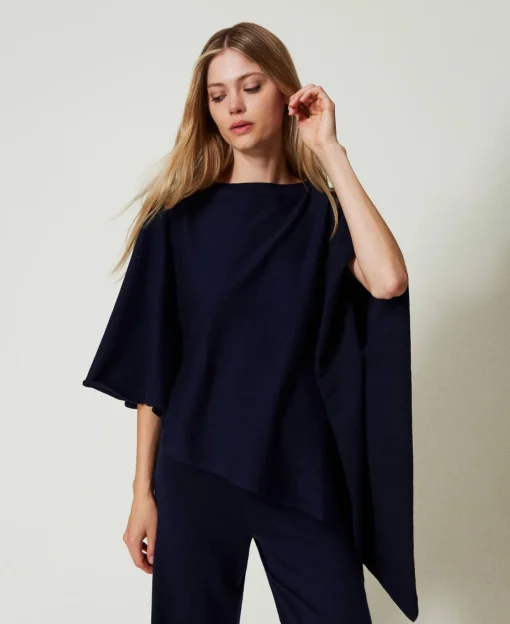 Poncho Asimmetrico In Maglia