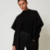 Poncho In Maglia Con Ricamo Logo