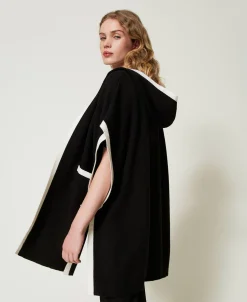 Poncho In Maglia Con Tasche