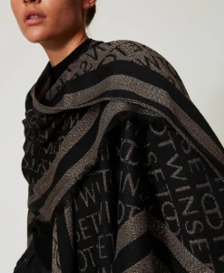 Poncho Jacquard Con Logo
