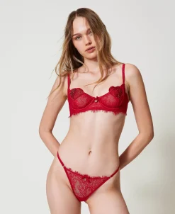 Reggiseno A Balconcino E Slip Perizoma In Pizzo