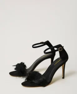 Sandali In Pelle Con Piume