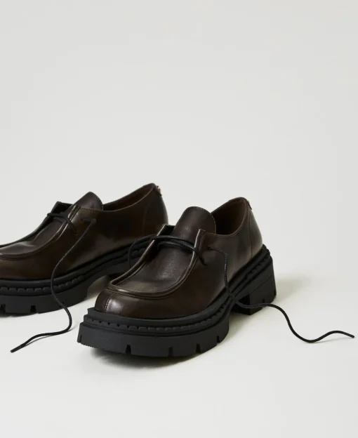Scarpe Stringate Con Oval T
