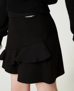 Shorts Con Volant E Logo