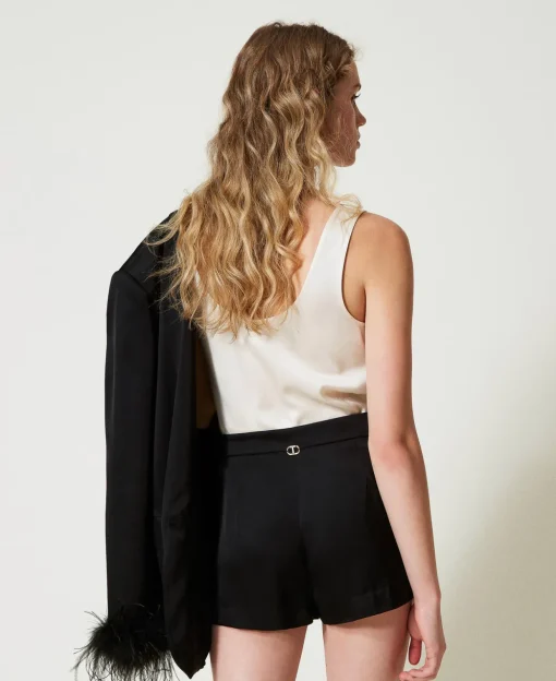 Shorts In Raso