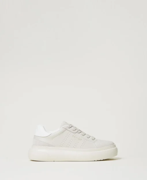 Sneakers Traforate Con Logo