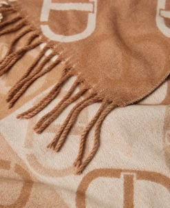 Stola In Panno Jacquard Con Oval T