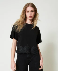 T-shirt Cropped Con Pizzo Macramè